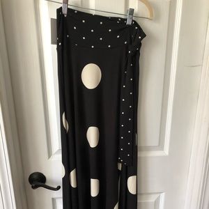 Agnes & Dora wrap skirt size small NWT